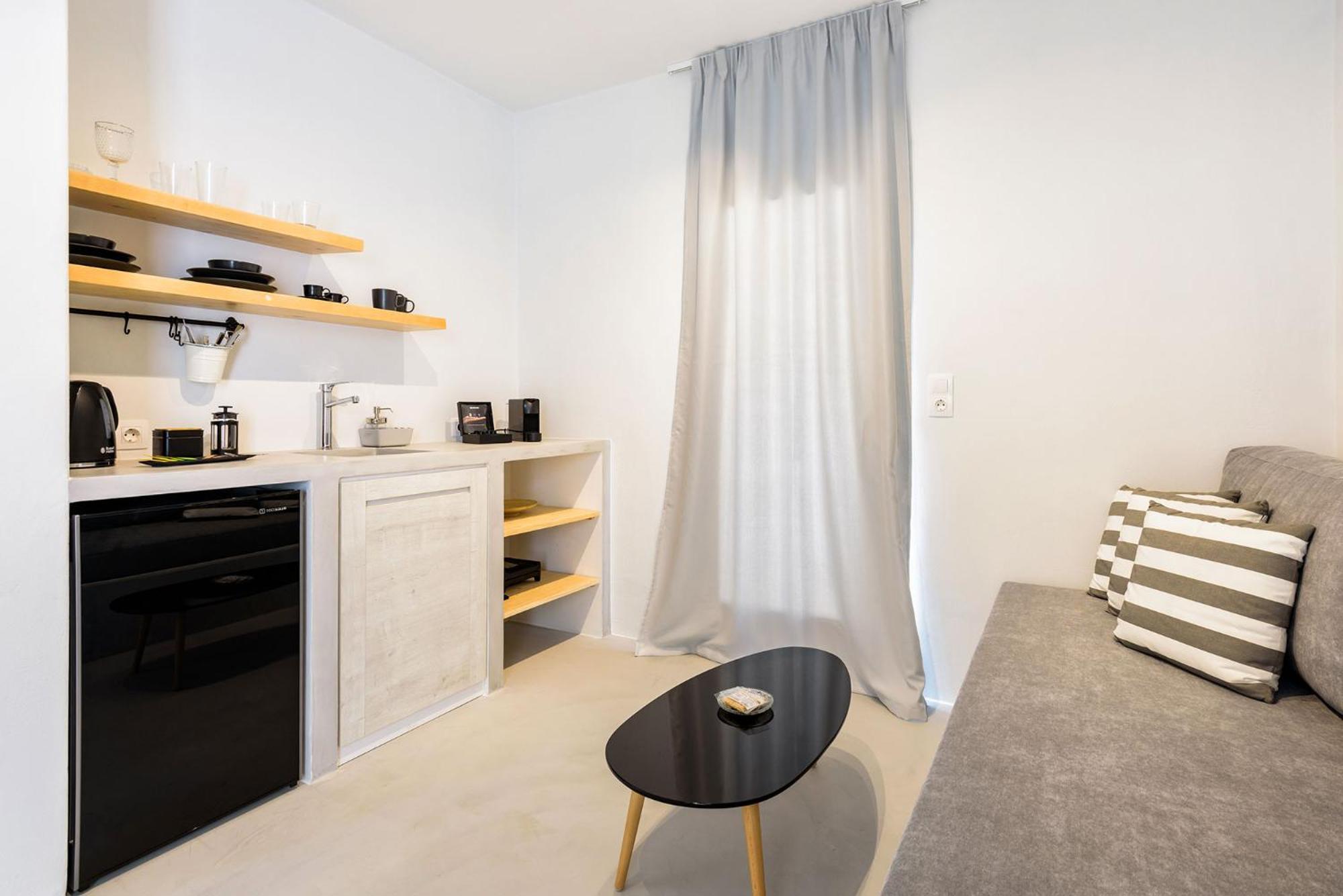 Peven Suites Náousa Eksteriør bilde